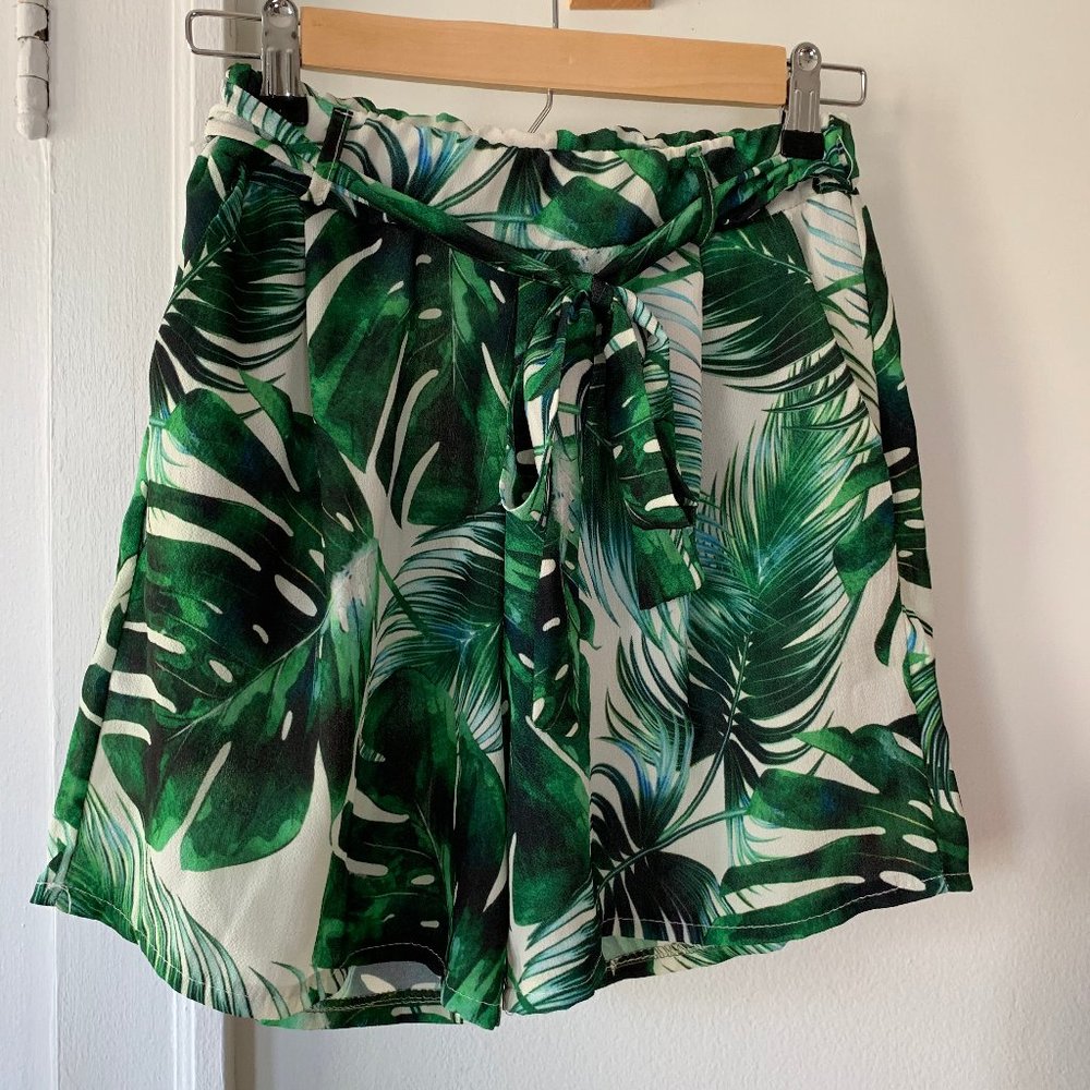 Mira & Co Tie-Front Lightweight Shorts